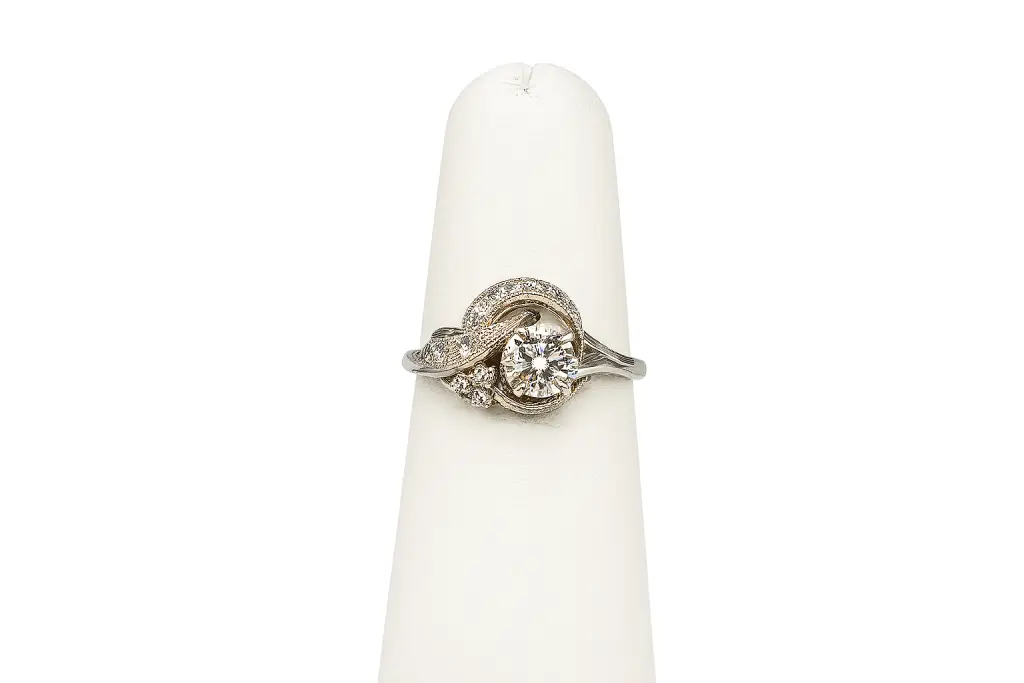Vintage/Art Deco Diamond and White Gold Ring
