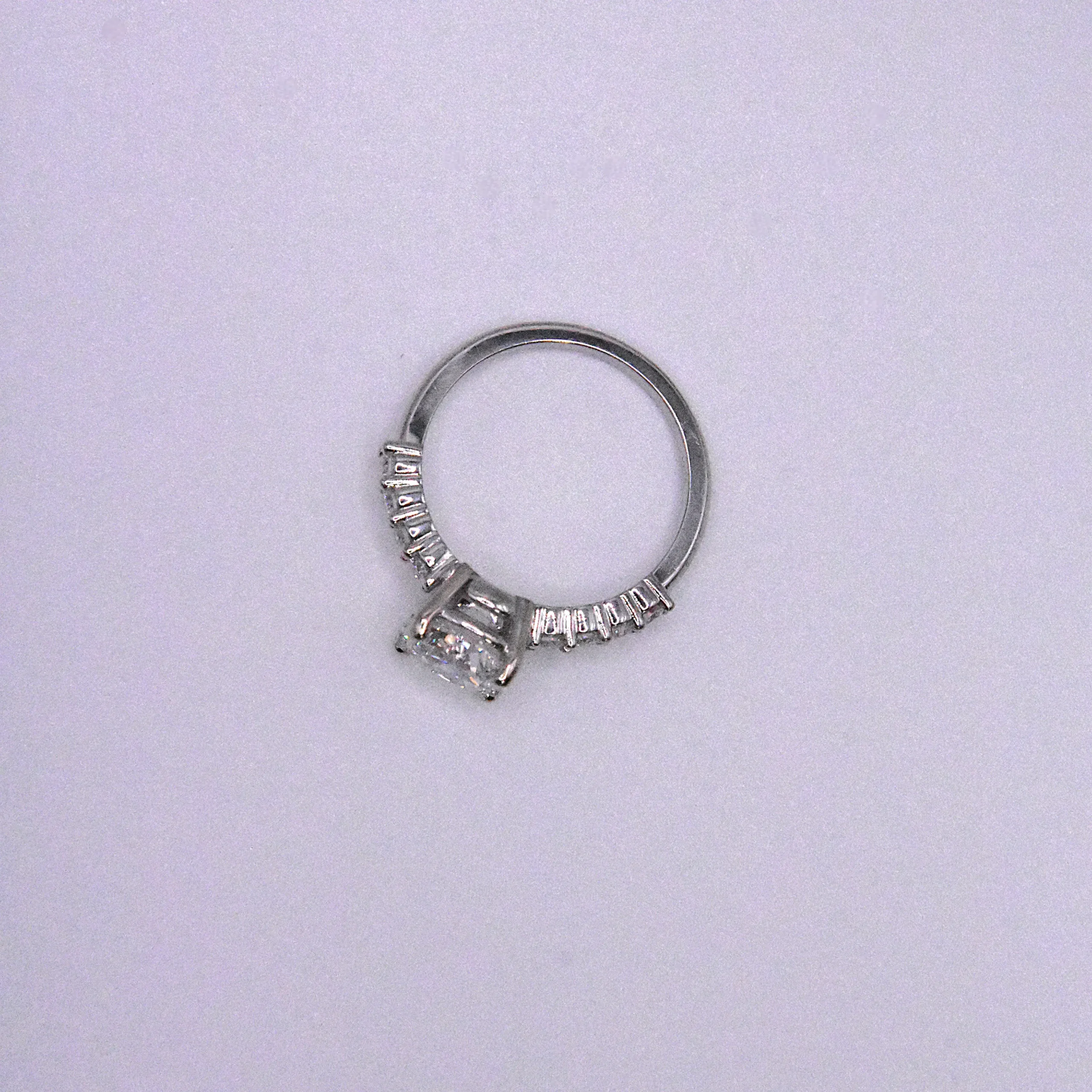 CJ037-1 White Gold Round Brilliant Diamond Engagement Ring - Top View